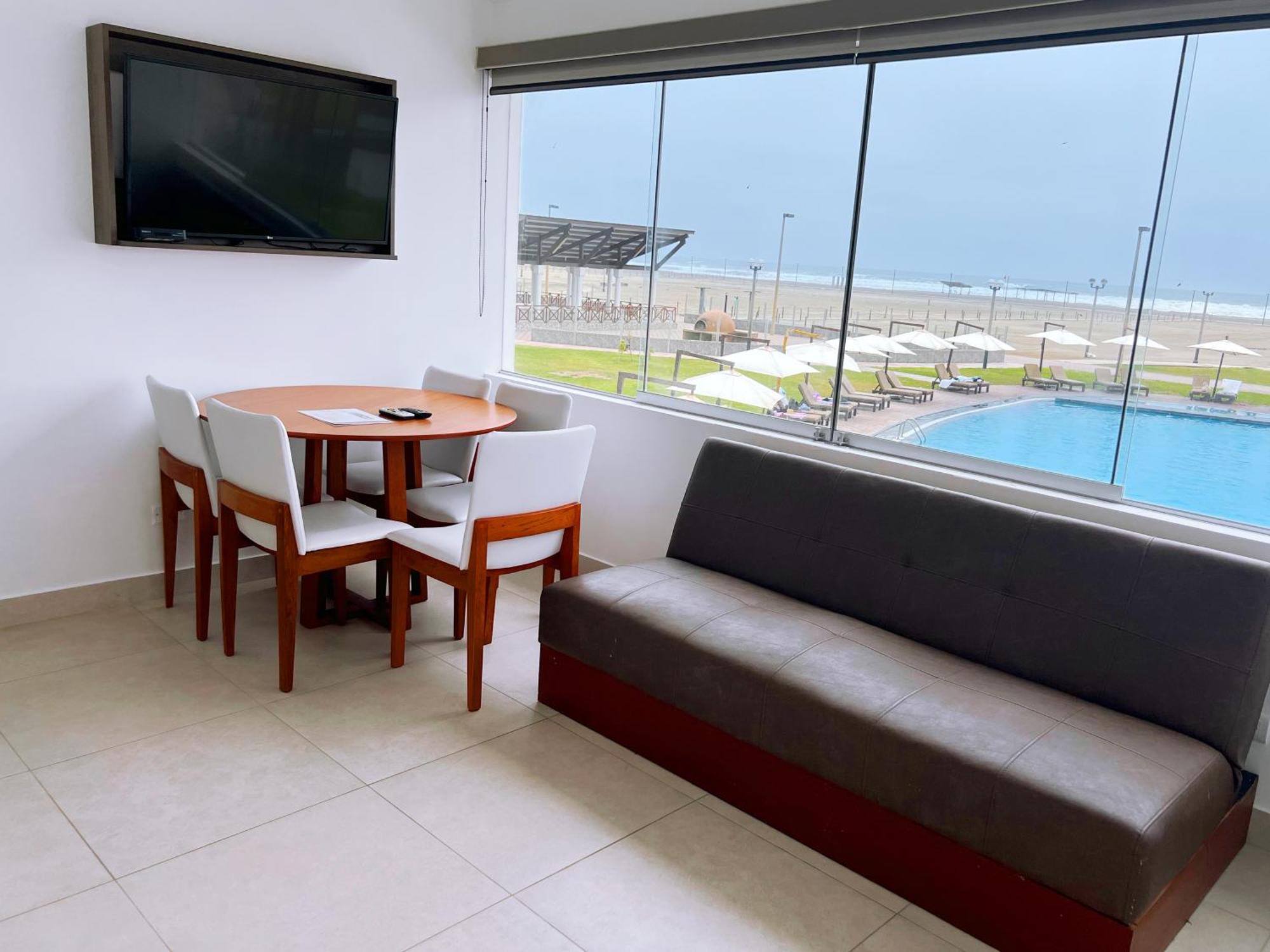 Dm Hoteles Asia Exterior photo