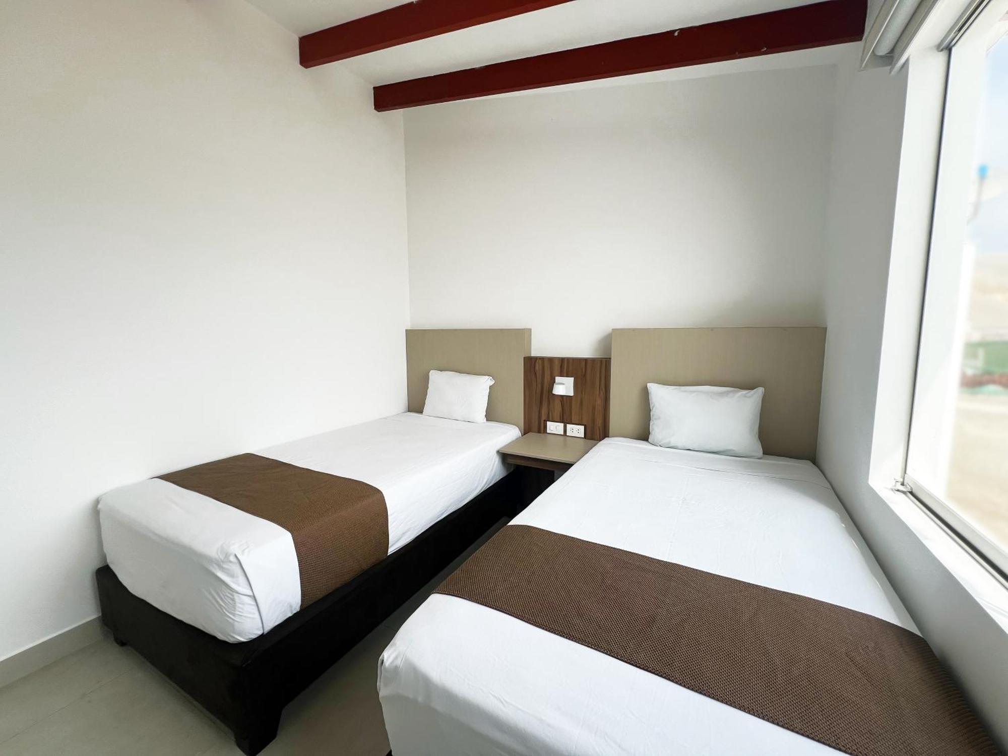 Dm Hoteles Asia Exterior photo